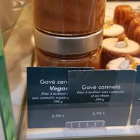 Vegan cannelé spread at Cassonade Cannelés & Spécialités in Bordeaux
