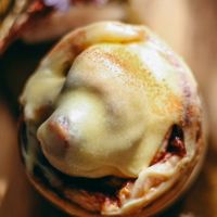 Cinnamon roll vegan chez Cassonnade at Cassonade Cannelés & Spécialités in Bordeaux