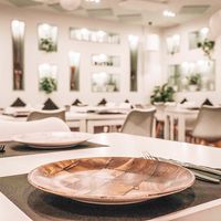 Local cercano y acogedor at Eleven Bistro in Leliana