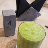 Banana kiwi smoothie at Holi Yoga & Cafe in Moscow