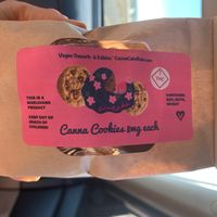 Bag of 6 peanut butter cookies,
8mg each  at Canna Cake Babe in Las Vegas