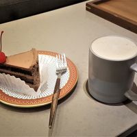 Vegan chocolate cake and hot choco (made with Oatly) at Bbangartgan - 빵아트간 in Cheonan