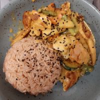 Curry bowl con Heura at Green&Burger - Biocenter in Barcelona