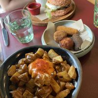 Happy burger, tapas, patatas bravas  at Green&Burger - Biocenter in Barcelona