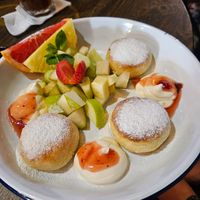 Non-vegan partner said syrniki was great at Freeduchio in Batumi