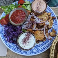 Fiöner Bowl at Vamos Veganos in Berlin
