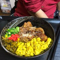 Rice bowl with vegan pattys at Yume-an ゆめ庵 in Tokyo