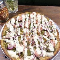 Jalapeño popper pizza on GF thin crust   at Pizza Verde in Fort Worth