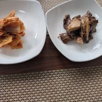 Kimchi and beef and muchrooms at Soban Vegan 소반 비건식당 in Busan