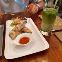 Shrimp summer rolls and matcha bubble tea at Vevi in Vienna