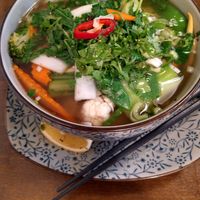 Pho mit Gemüse at Vevi in Vienna