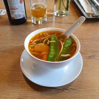 Vegane Tom Yam Suppe mit veggie shrimps at Vevi in Vienna