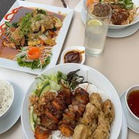 Vegan salmon and two different bowls at Vevi in Vienna