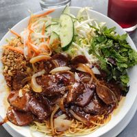 Mi Tron at Vevi in Vienna