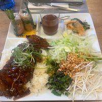 Dish of the day with starter (rolls) and dessert   at Vevi in Vienna