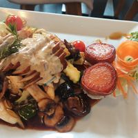 Vegan chicken at Vevi in Vienna