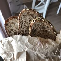 Sourdough slices (pre-cut🤩)  at Loaf Sourdough Bakery in Utrecht