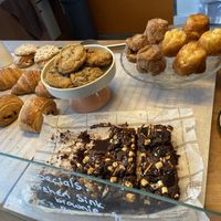 Some specials for the farewell of Loaf: hazelnut croissant, snickers cookies, kouign-amann with coffee or orange and kitchen-sink brownies at Loaf Sourdough Bakery in Utrecht