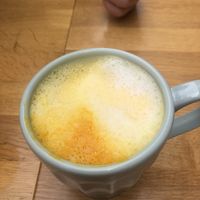 Chai latte  at Amendūla Café in Paris