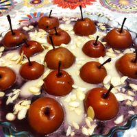 Cooked raisins and pears with oat and almond puding at La Rosina Ecovillage in Las Huertas De Cansa