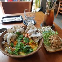 Mì Quảng with lemongrass tea at Lien Toa in Ho Chi Minh City