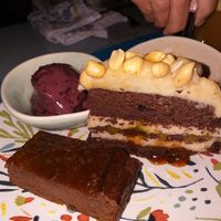Chocolate Peanut vegan gluten free cake with sweet potatoe Brownies and Blueberry Sorbet at Vegantisch  in Alicante