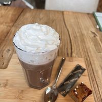  hot chocolate with vegan whipped cream  at Het Slimme Schaap in Elsloo
