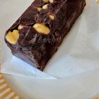 Vegan snickers bar at Het Slimme Schaap in Elsloo