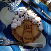 Yuzu tartelette at Mori Cafe in Paris