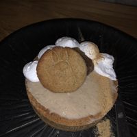 Tartelettes aux marrons (avec le copain totoro) 🥰 #Veganuary at Mori Cafe in Paris