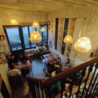 Interieur bas at Mori Cafe in Paris