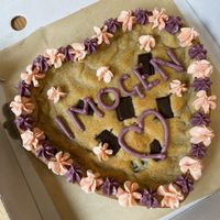 💖 at Lulu's Cookies in Swindon