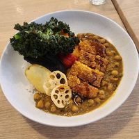 Curry at Comeco Foods in Newtown