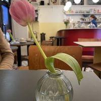 Cute flowers on the tables 🌸  at À la Lo in Stockholm