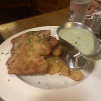 Veganes Schnitzel - große Portion   at Zum Eichkatzerl in Frankfurt