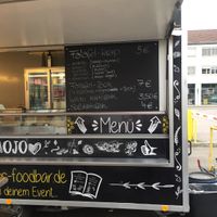 Food truck with offer  at Mojo's - Food bar in Schorndorf
