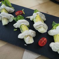 Sla met roquefort saus at Sa Tomaquera in Blanes