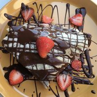 Crepe plátano, fresa y chocolate negro  at NutriMollet in Barcelona
