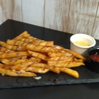 黄金薯條 at M Vegetarian Pizza - 馬蔬蔬 Mǎ Shū Shū in Taipei