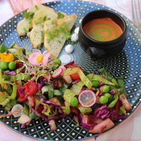 Main course at Un Piano dans la Théière in La Rochelle