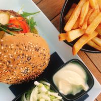 The Dutch Weed burger  at Havenpaviljoen Wad Anderz in Schiermonnikoog