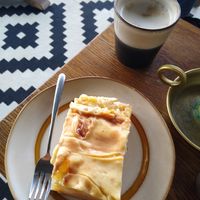 Vegan apple pie at Havenpaviljoen Wad Anderz in Schiermonnikoog