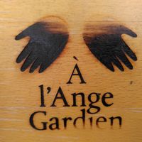 The logo of the restaurant at A l'Ange Gardien in Florenville