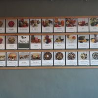 Pictures of the menue on the wall 👍 at Juicy Skagen in Skagen