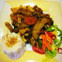 Asian Delight at Loving Hut in Hannover