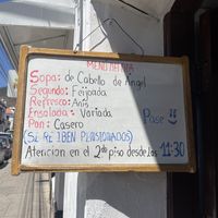 Menu del día sign   at Snack Vegetariano Dona Franca in Sucre