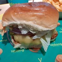  at Vedang - green burger | Bikini in Berlin