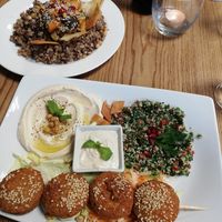 Falafelteller and Mujaddara at Abdus Soul Kitchen and Cafe in Altotting