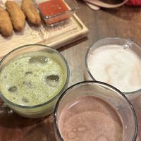 Matcha, capuchino y chocolate  at Sol de Maple in Cozumel