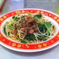 Fried noodles with extra vegetables at Vegetarian Food in Phnom Penh